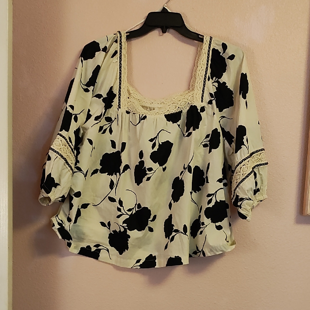 Maurices Cream and Yellow Bell Sleeve Blouse